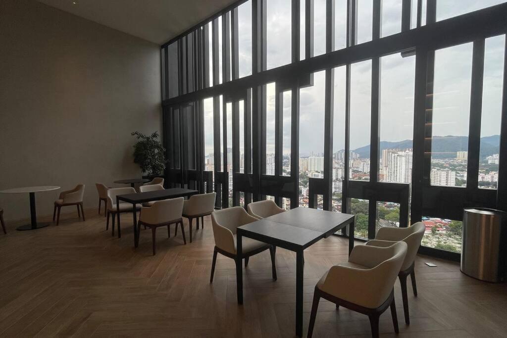 Beacon Executive #georgetown #infinitypool #15 Apartment *